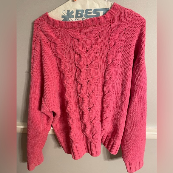 American Eagle pink sweater size Medium - Picture 2 of 3